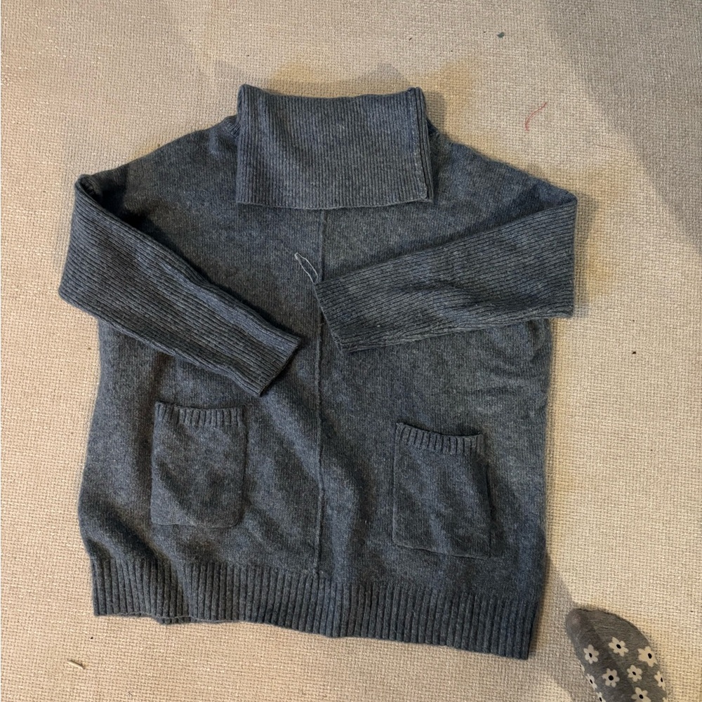 77 sisters sweater